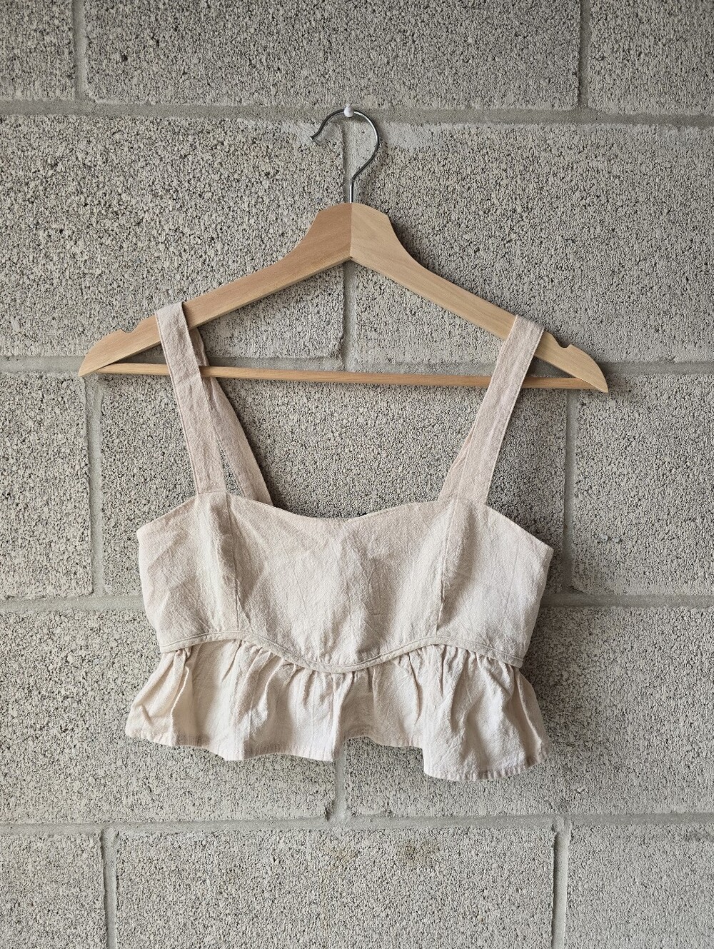 SHEIN Beige Ruffle-Hem Sleeveless Crop Top
